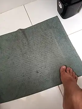 Snapshot of lobomisterioso13 chatting on 03-20-26, 11:15 lobomisterioso13 online show from 03-20-26, 11:15