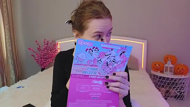 Snapshot of MichaDenver chatting on 10-24-25, 08:22 MichaDenver online show from 10-24-25, 08:22