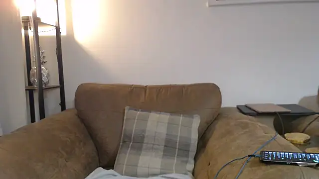 Ladystargazer1966 online show from 03-10-26, 05:29