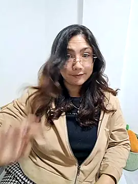 Snapshot of Mia_Ruiz chatting on 11-04-25, 03:16 Mia Ruiz online show from 11-04-25, 03:16