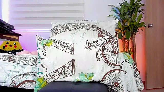 aldrinwhite online show from 10-14-25, 05:14