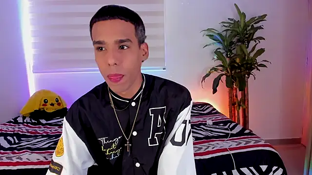 aldrinwhite online show from 10-30-25, 06:08