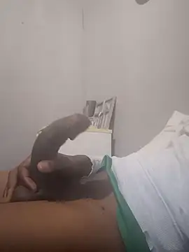 CurvyblxkDixk21 online show from 02-09-25, 04:29