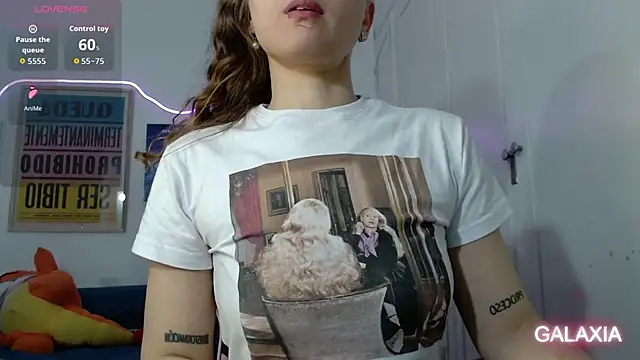 Snapshot of galaxiaa23 chatting on 11-19-25, 10:21 galaxiaa23 online show from 11-19-25, 10:21