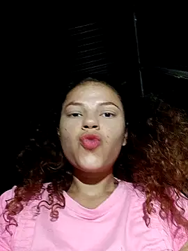 Snapshot of Mommy-Hot chatting on 01-28-25, 10:56 Mommy-Hot online show from 01-28-25, 10:56