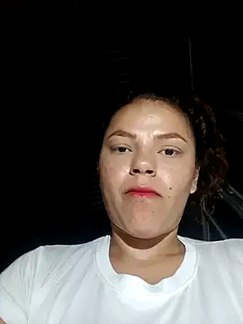 Snapshot of Mommy-Hot chatting on 02-07-25, 10:29 Mommy-Hot online show from 02-07-25, 10:29