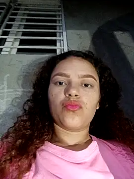 Snapshot of Mommy-Hot chatting on 02-12-25, 10:56 Mommy-Hot online show from 02-12-25, 10:56