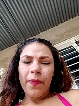 Snapshot of Mommy-Hot chatting on 02-17-25, 01:32 Mommy-Hot online show from 02-17-25, 01:32