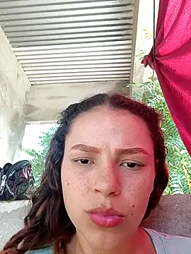 Snapshot of Mommy-Hot chatting on 02-19-25, 07:38 Mommy-Hot online show from 02-19-25, 07:38