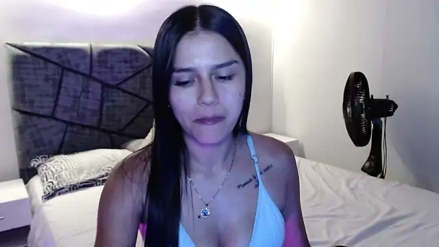 Snapshot of cloe_fox chatting on 11-09-25, 11:25 cloe fox online show from 11-09-25, 11:25