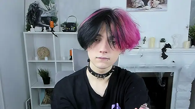 Justin Care online show from 10-28-25, 01:03