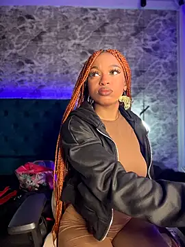 Melany Williams online show from 11-24-25, 01:11