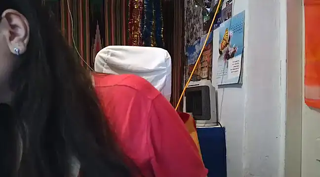 Snapshot of Cora_Maro chatting on 03-22-25, 09:34 Cora Maro online show from 03-22-25, 09:34