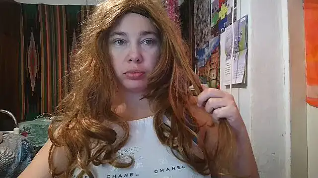 Snapshot of Cora_Maro chatting on 09-14-25, 01:10 Cora Maro online show from 09-14-25, 01:10