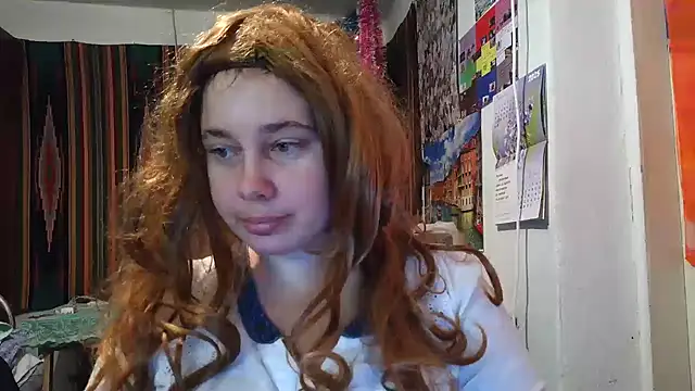 Snapshot of Cora_Maro chatting on 09-20-25, 12:17 Cora Maro online show from 09-20-25, 12:17