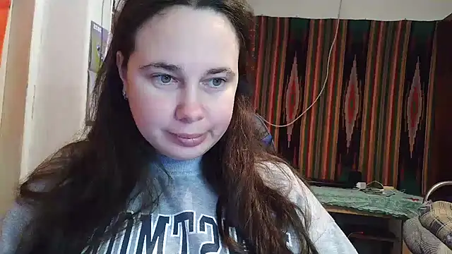 Snapshot of Cora_Maro chatting on 10-18-25, 11:55 Cora Maro online show from 10-18-25, 11:55