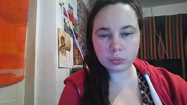 Cora Maro online show from 12-17-25, 01:00