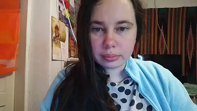 Cora Maro online show from 12-18-25, 11:22