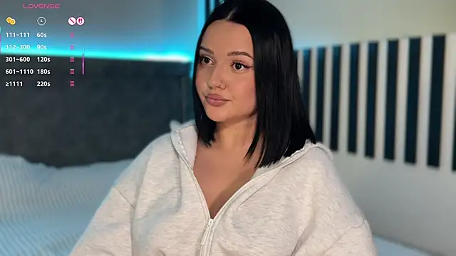 Li Amelie  online show from 12-04-25, 03:32