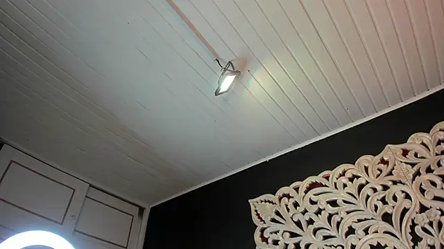 Snapshot of Ammy_nova chatting on 03-18-26, 08:01 Ammy nova online show from 03-18-26, 08:01