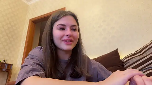 Snapshot of AmiCumOn chatting on 03-07-25, 10:45 AmiCumOn online show from 03-07-25, 10:45