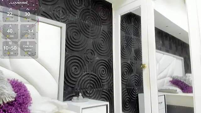 AbigailWilliams  online show from 10-27-25, 11:14