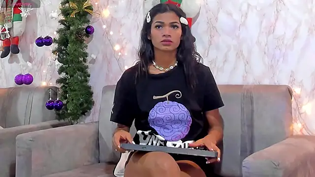 BarbieHotLaura online show from 12-10-24, 08:49