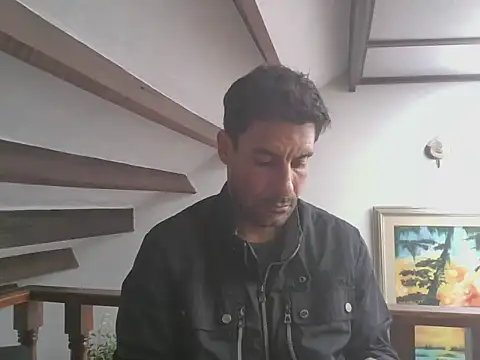 elkike1980 online show from 05-04-26, 04:14