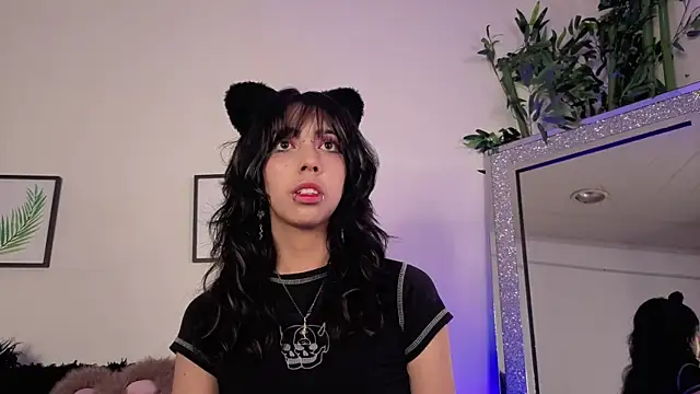 Snapshot of Nyx_nayla chatting on 10-07-25, 06:43 Nyx nayla online show from 10-07-25, 06:43