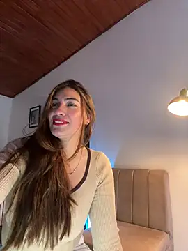 emmily d online show from 06-19-26, 06:56