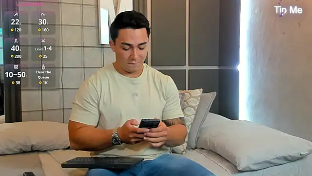 Ryan Hunt online show from 01-24-25, 12:41