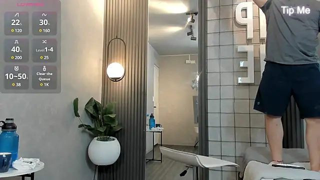 Ryan Hunt online show from 02-25-25, 12:24