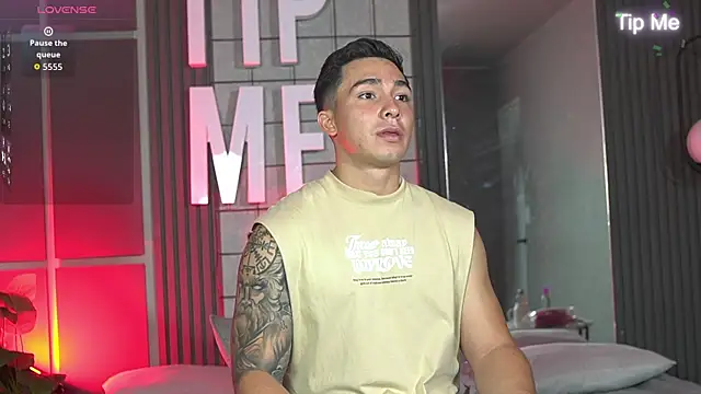 Ryan Hunt online show from 09-19-25, 01:12