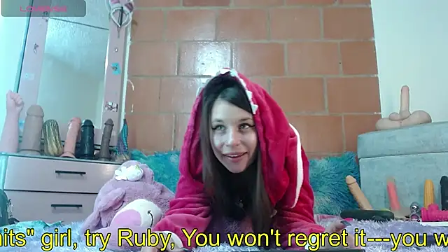 Snapshot of RubyEmerald chatting on 03-04-26, 03:01 RubyEmerald online show from 03-04-26, 03:01