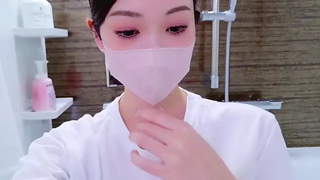 Snapshot of oxo_yuna_oxo chatting on 12-31-24, 11:31 oxo yuna oxo online show from 12-31-24, 11:31