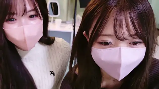 Snapshot of oxo_yuna_oxo chatting on 01-31-25, 04:48 oxo yuna oxo online show from 01-31-25, 04:48