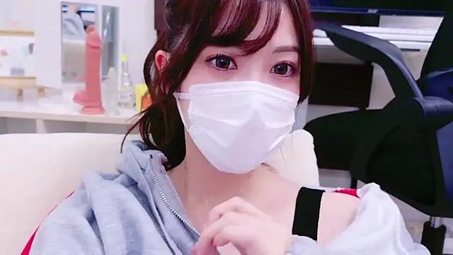 Snapshot of oxo_yuna_oxo chatting on 02-02-25, 03:49 oxo yuna oxo online show from 02-02-25, 03:49