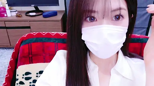 Snapshot of oxo_yuna_oxo chatting on 02-28-25, 11:36 oxo yuna oxo online show from 02-28-25, 11:36