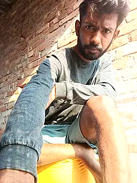 Snapshot of NICK_IN chatting on 11-21-25, 02:43 NICK IN online show from 11-21-25, 02:43