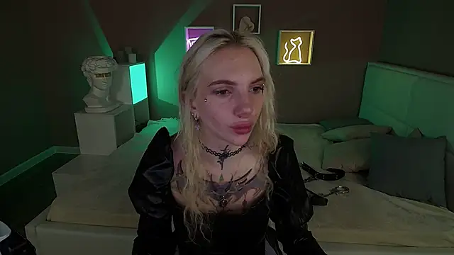 AnneTenet online show from 03-16-25, 06:09