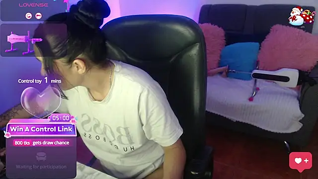 Snapshot of yeliana_sexxy chatting on 12-19-24, 09:07 yeliana sexxy online show from 12-19-24, 09:07
