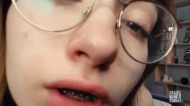 PollyBeev online show from 09-30-25, 07:35