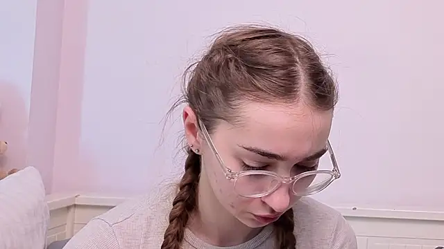 PollyBeev online show from 06-11-26, 07:39