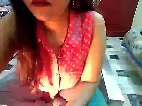 Snapshot of aarushi_sharmaa chatting on 01-19-25, 05:48 aarushi sharmaa online show from 01-19-25, 05:48