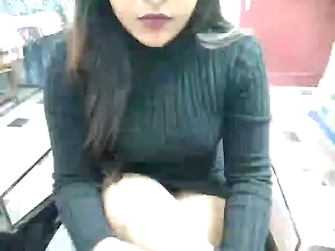 Snapshot of aarushi_sharmaa chatting on 01-22-25, 03:20 aarushi sharmaa online show from 01-22-25, 03:20