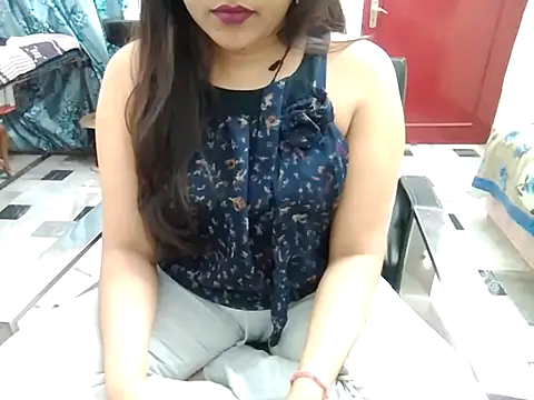 Snapshot of aarushi_sharmaa chatting on 02-20-25, 02:24 aarushi sharmaa online show from 02-20-25, 02:24