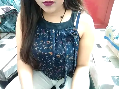 Snapshot of aarushi_sharmaa chatting on 02-21-25, 05:53 aarushi sharmaa online show from 02-21-25, 05:53