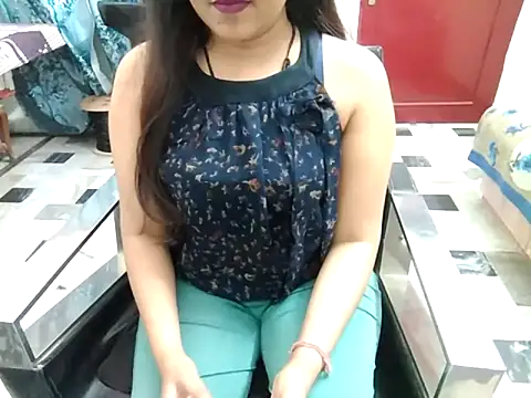 Snapshot of aarushi_sharmaa chatting on 02-23-25, 07:07 aarushi sharmaa online show from 02-23-25, 07:07