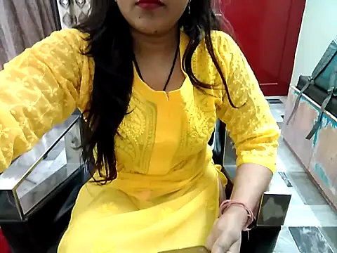 Snapshot of aarushi_sharmaa chatting on 09-12-25, 03:34 aarushi sharmaa online show from 09-12-25, 03:34