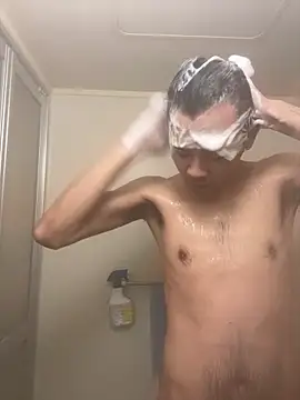 Snapshot of ryusei18570 chatting on 01-27-25, 02:24 ryusei18570 online show from 01-27-25, 02:24